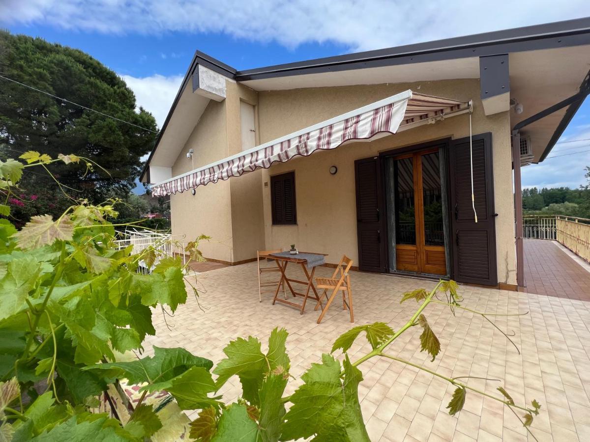 Casa Vacanze "Sautufao" Santa Venerina Kültér fotó