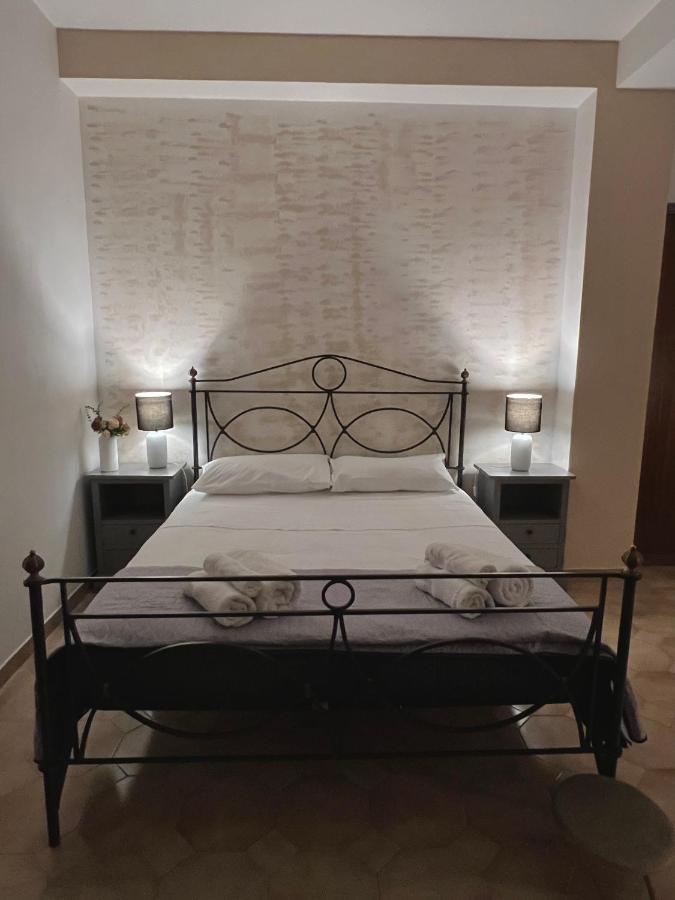 Casa Vacanze "Sautufao" Santa Venerina Kültér fotó