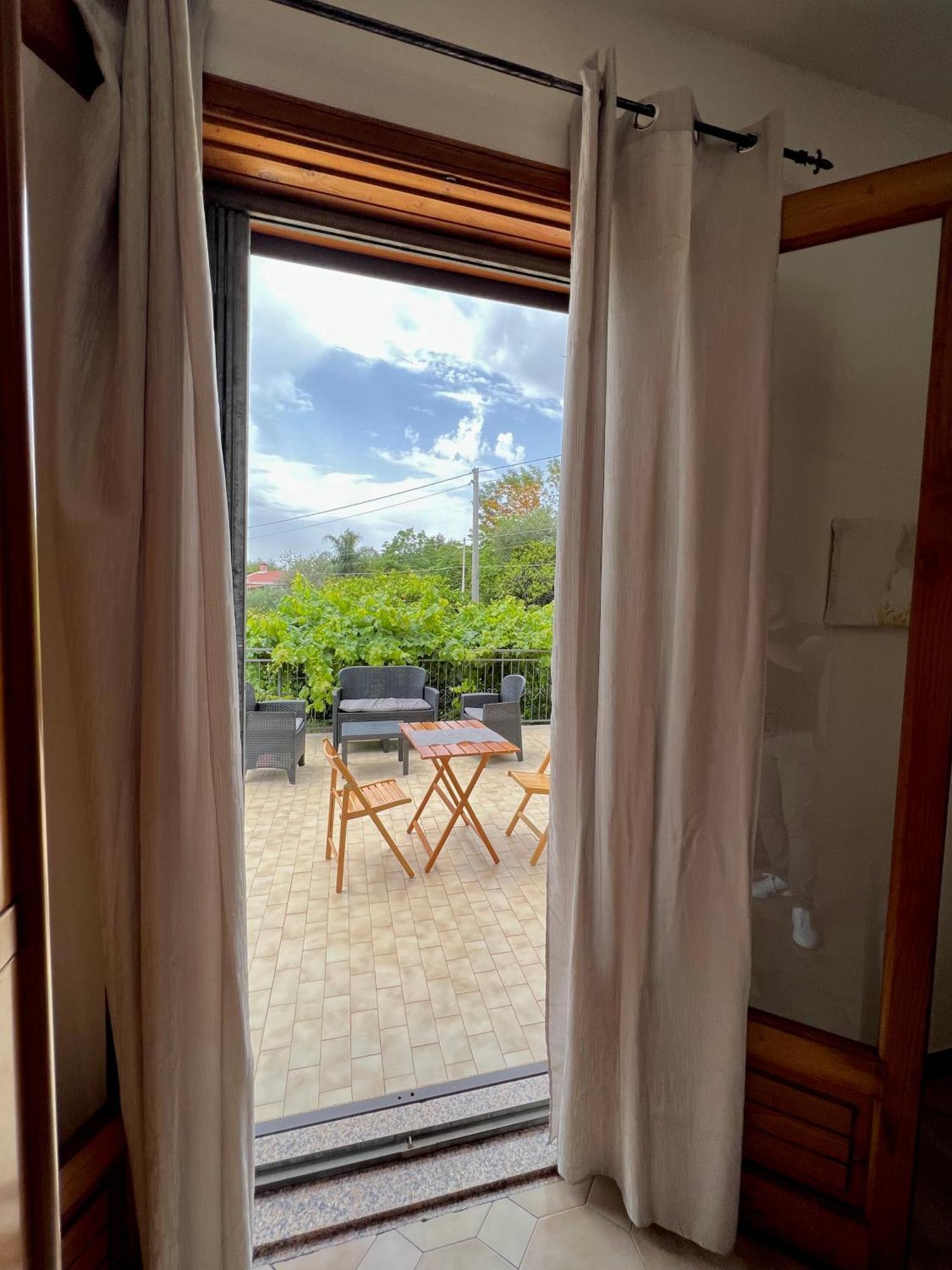 Casa Vacanze "Sautufao" Santa Venerina Kültér fotó